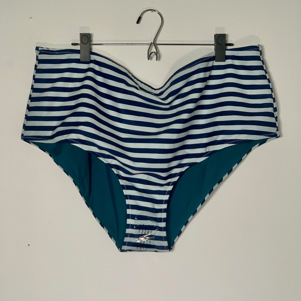 Brand new 'Moxie' reversible bikini bottom